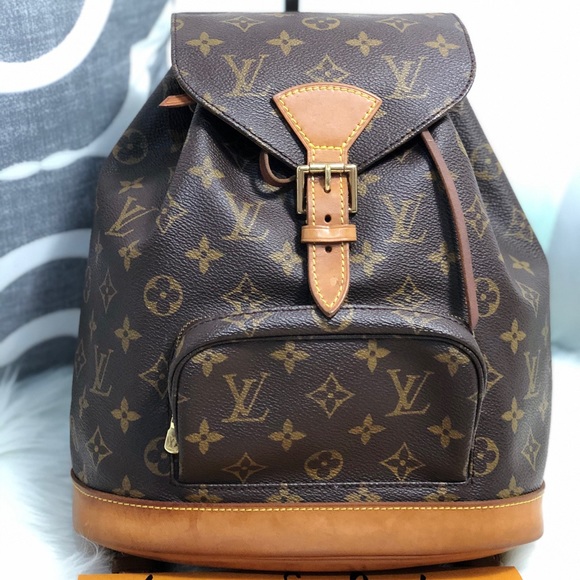 Louis Vuitton Handbags - 🔥SOLD 🔥Montsouris BackPack MM